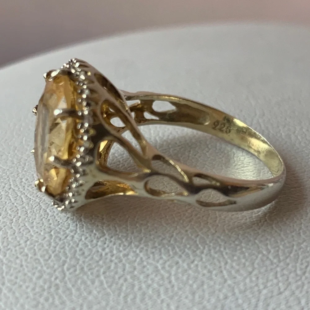VINTAGE ROUND YELLOW CITRINE CZ STERLING SILVER RING